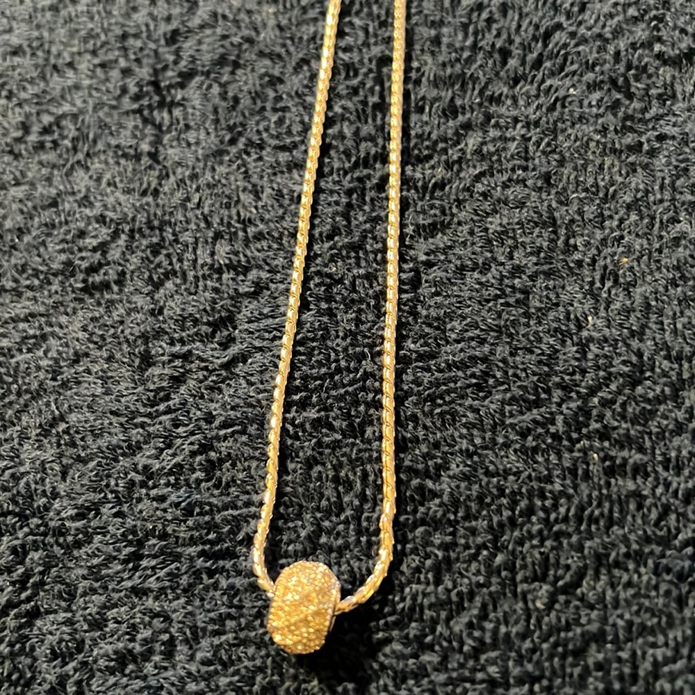 Necklace with pendant